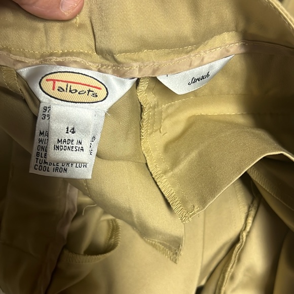Beautiful Talbots khaki trousers - Picture 2 of 9